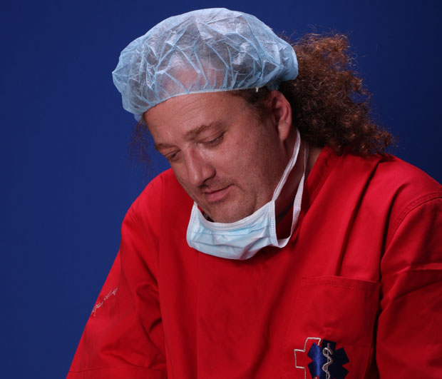 Срцем пева и животе спасава: Доктор Дејан Перашевић је специјалиста ургентне медицине, али и рокенрола